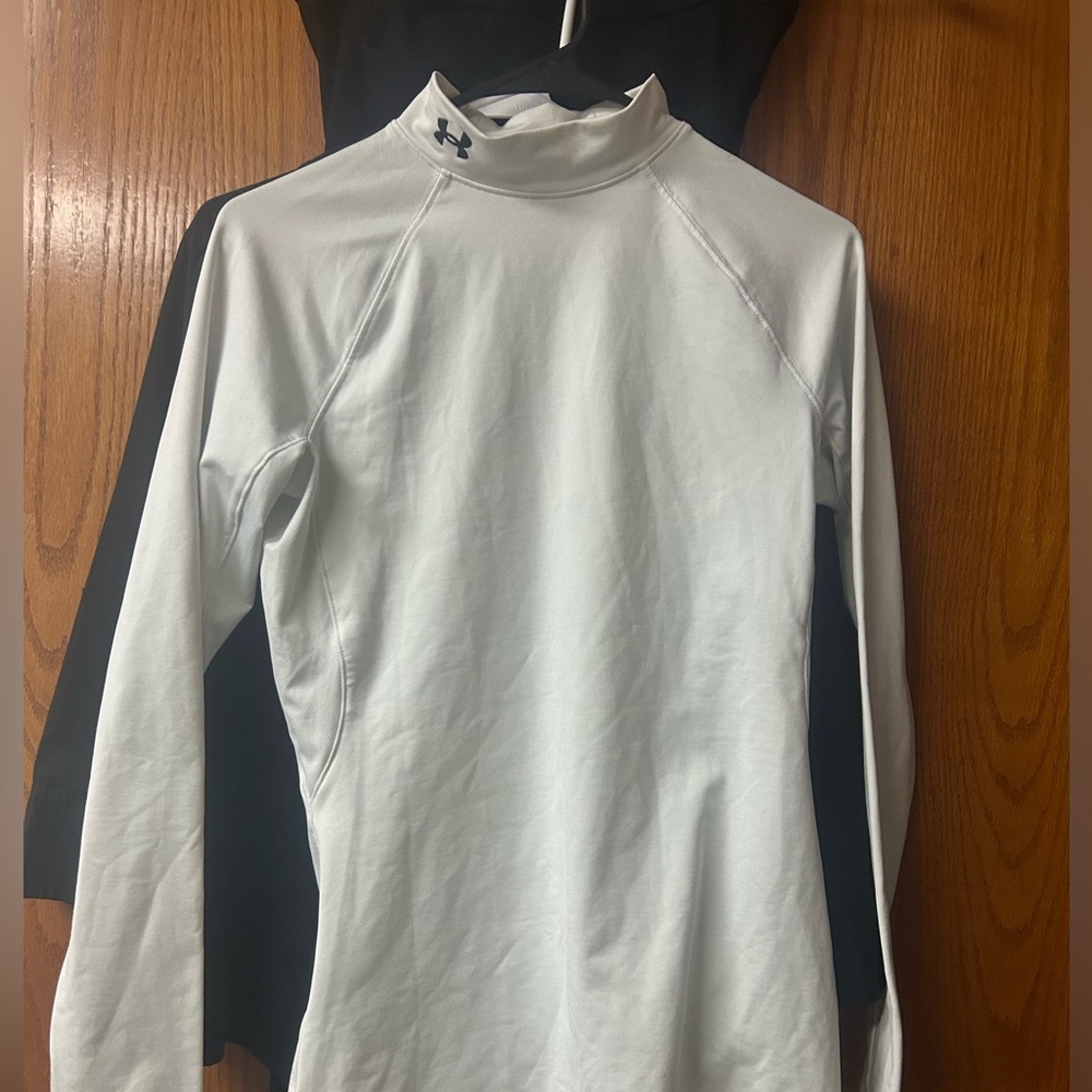 White under-armor under shirt size medium